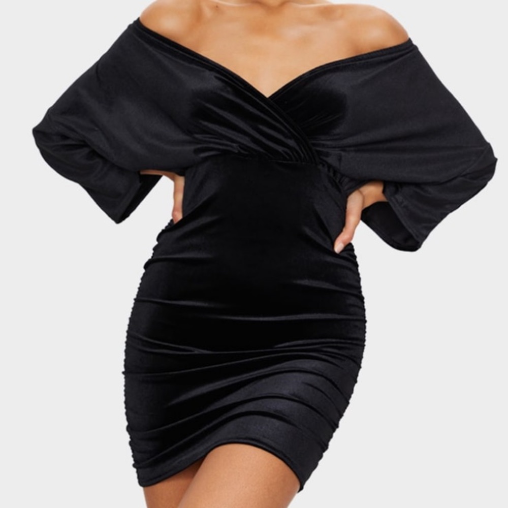 PLT NEW W/ Tags Black Velvet Off The Shoulder Wrap Ruched Bodycon Dress - size 2